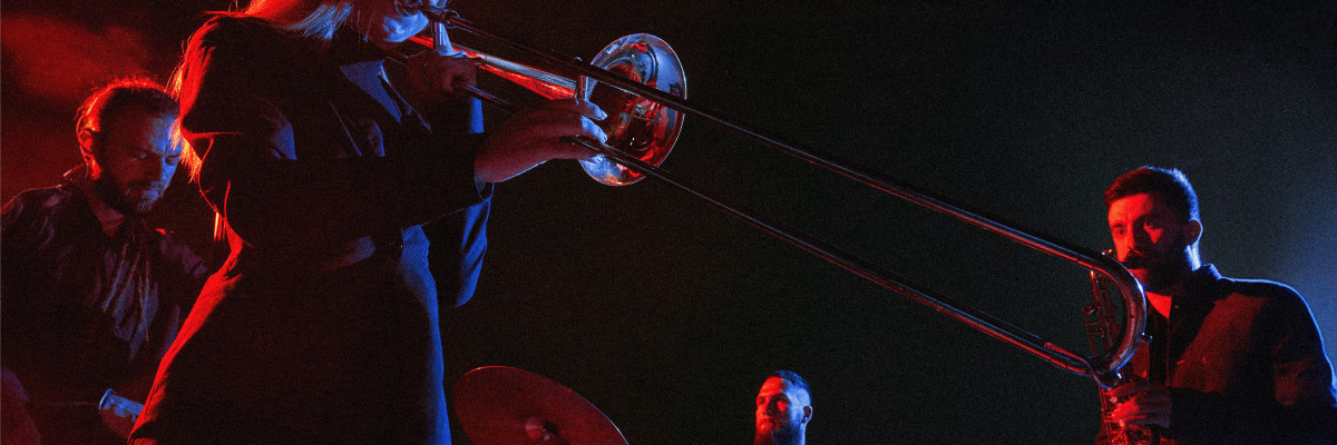 Orkester. Orkesteri.